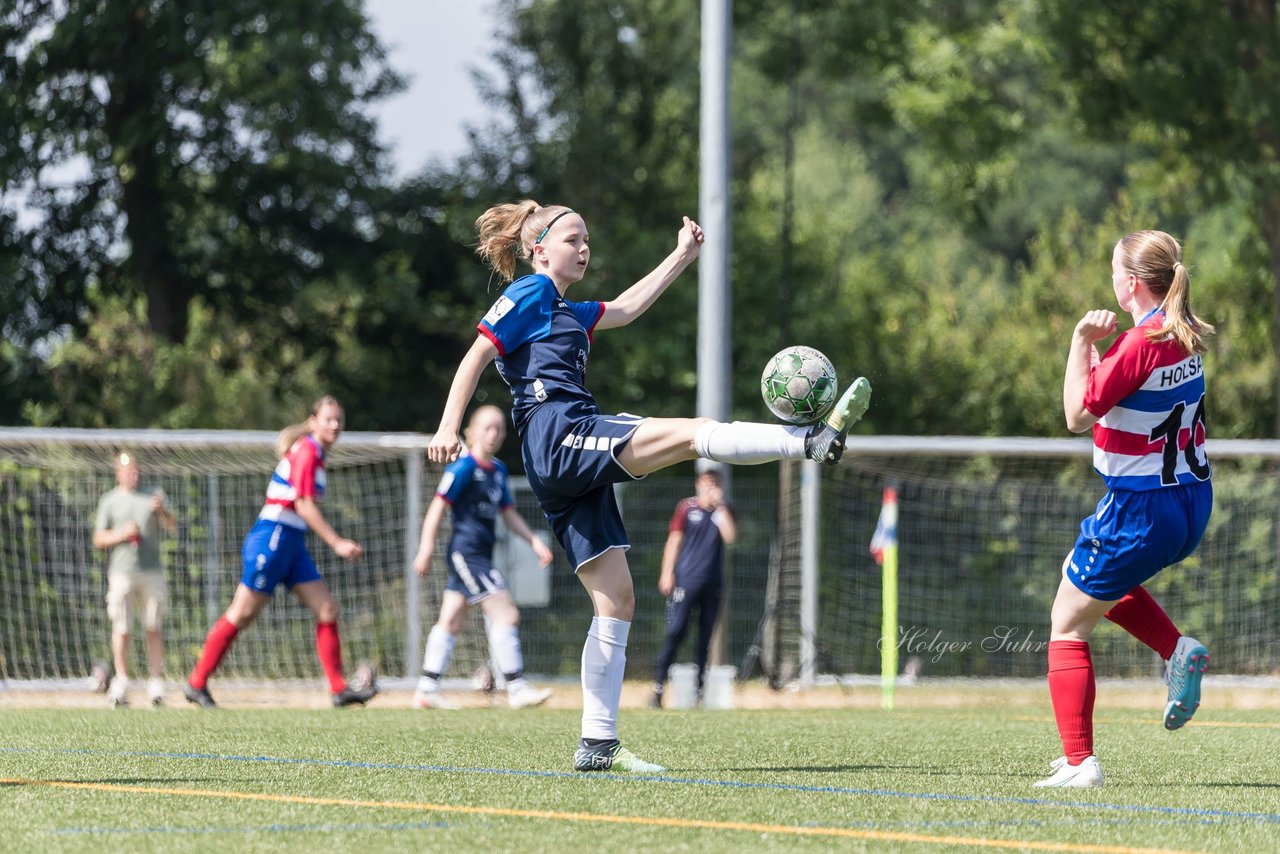 Bild 91 - wBJ Holsatia Elmshorn - VfL Pinneberg : Ergebnis: 1:4